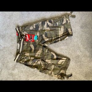 Brand NEW: army camo cargo shorts